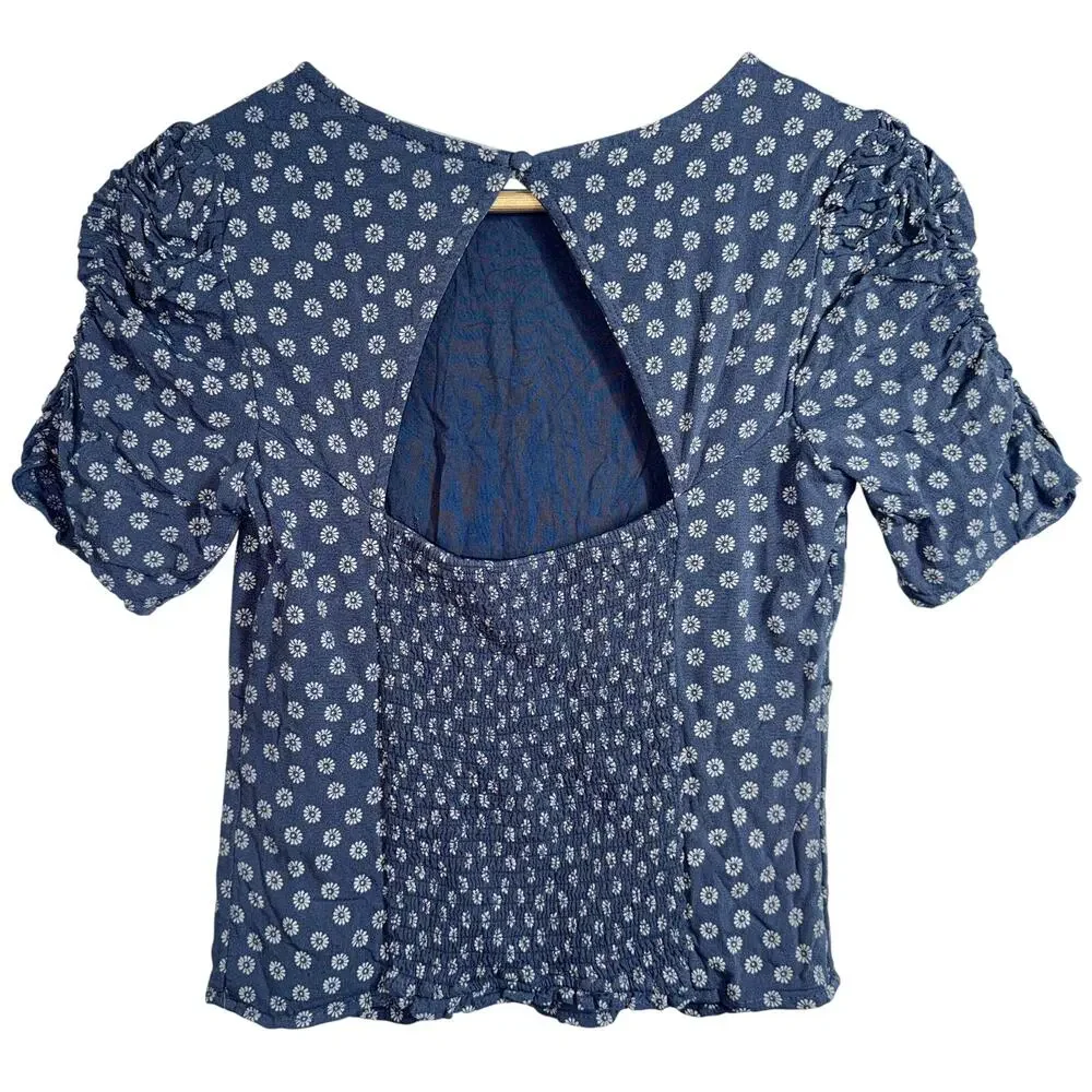 Abercrombie & Fitch Blue White Floral Smocked Puff Sleeve Blouse Top Size Small